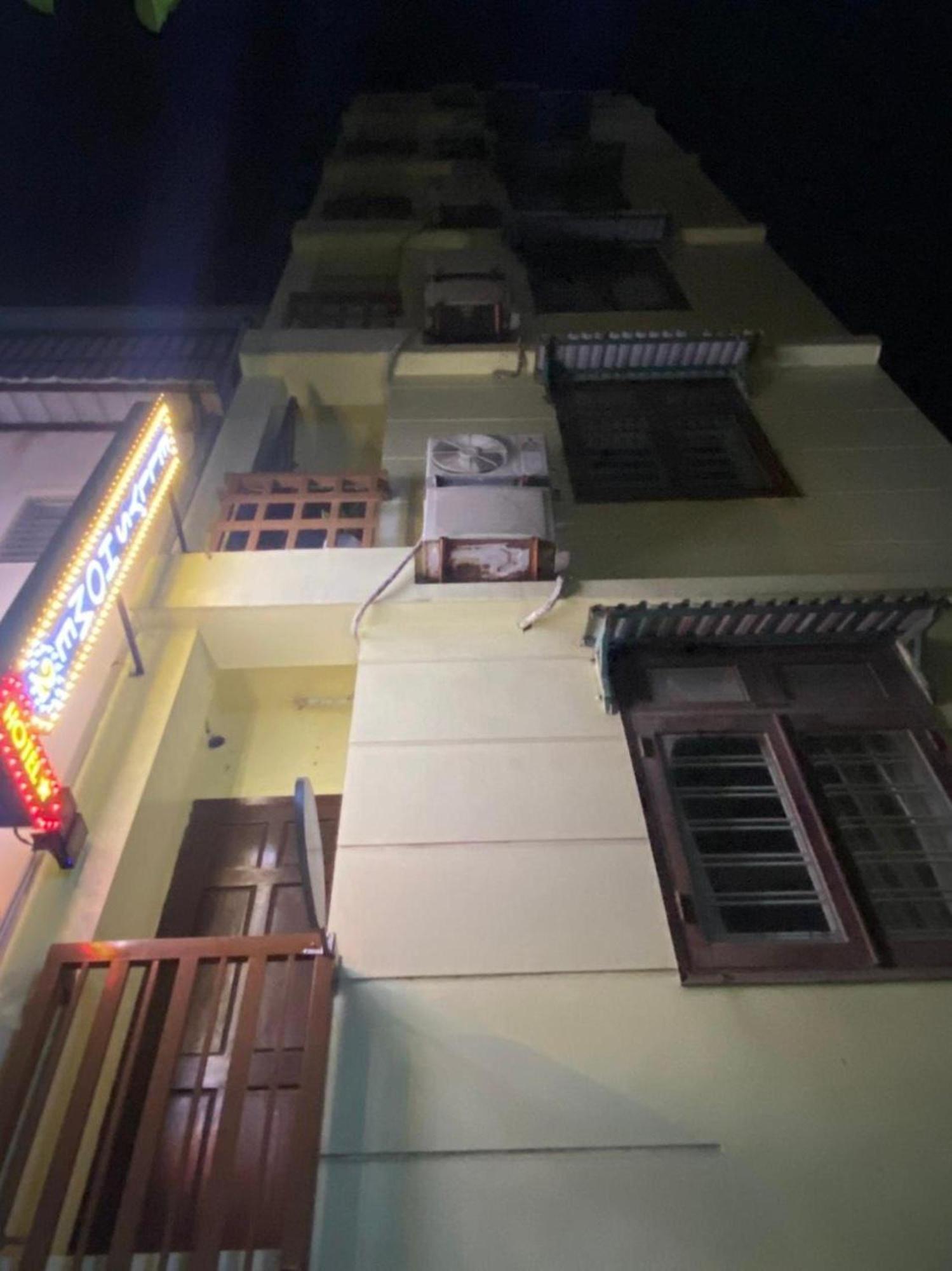 Oyo 1168 Elly'S Home 2 Da Nang Exteriör bild